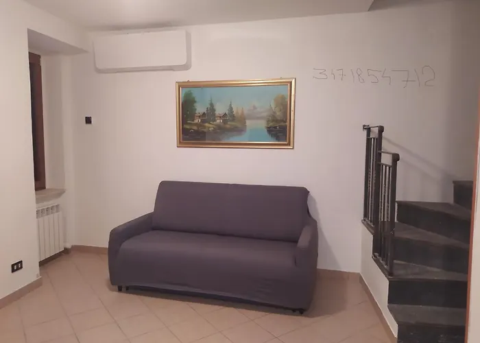 Casa de Férias Antico Borgo - Via Napoli, 2 *